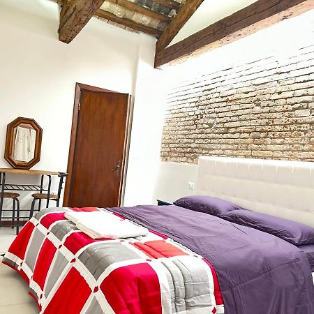 Venice Rainbow Apartments San Zaccaria Екстериор снимка